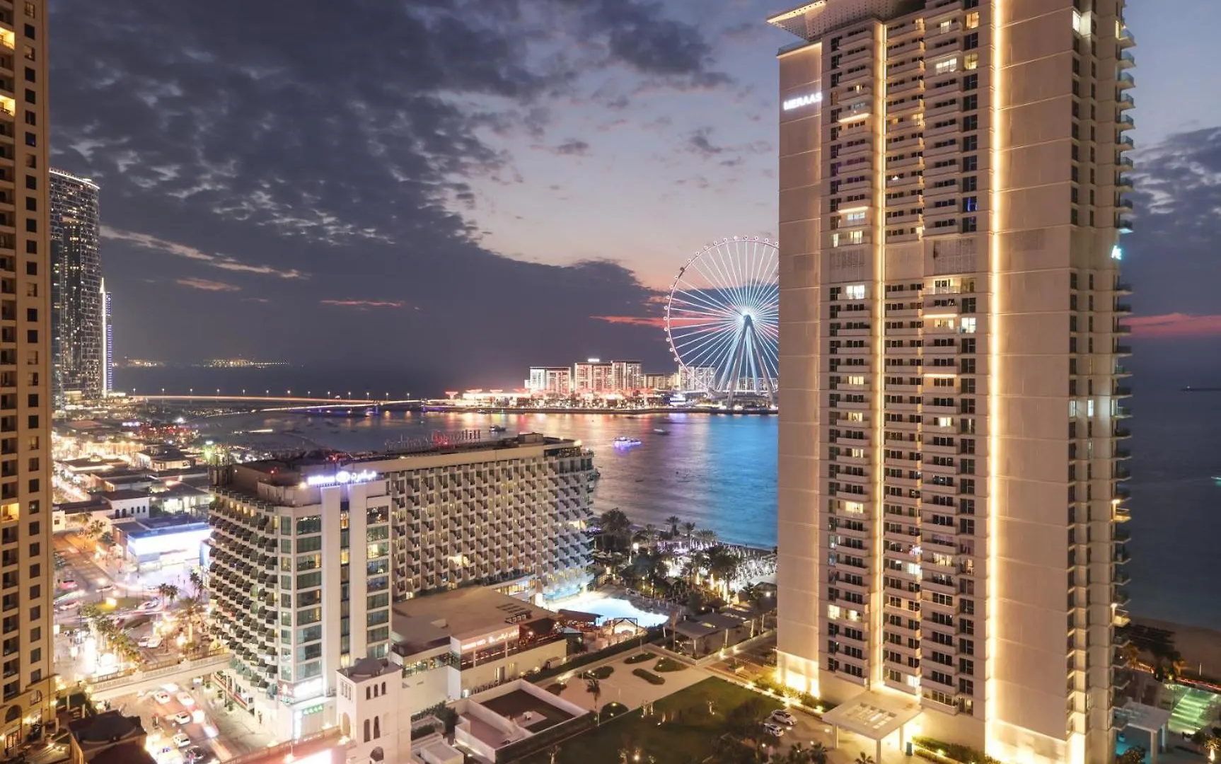Livbnb - 3Br Plus Maid'S With Ain And Sea View Dubai