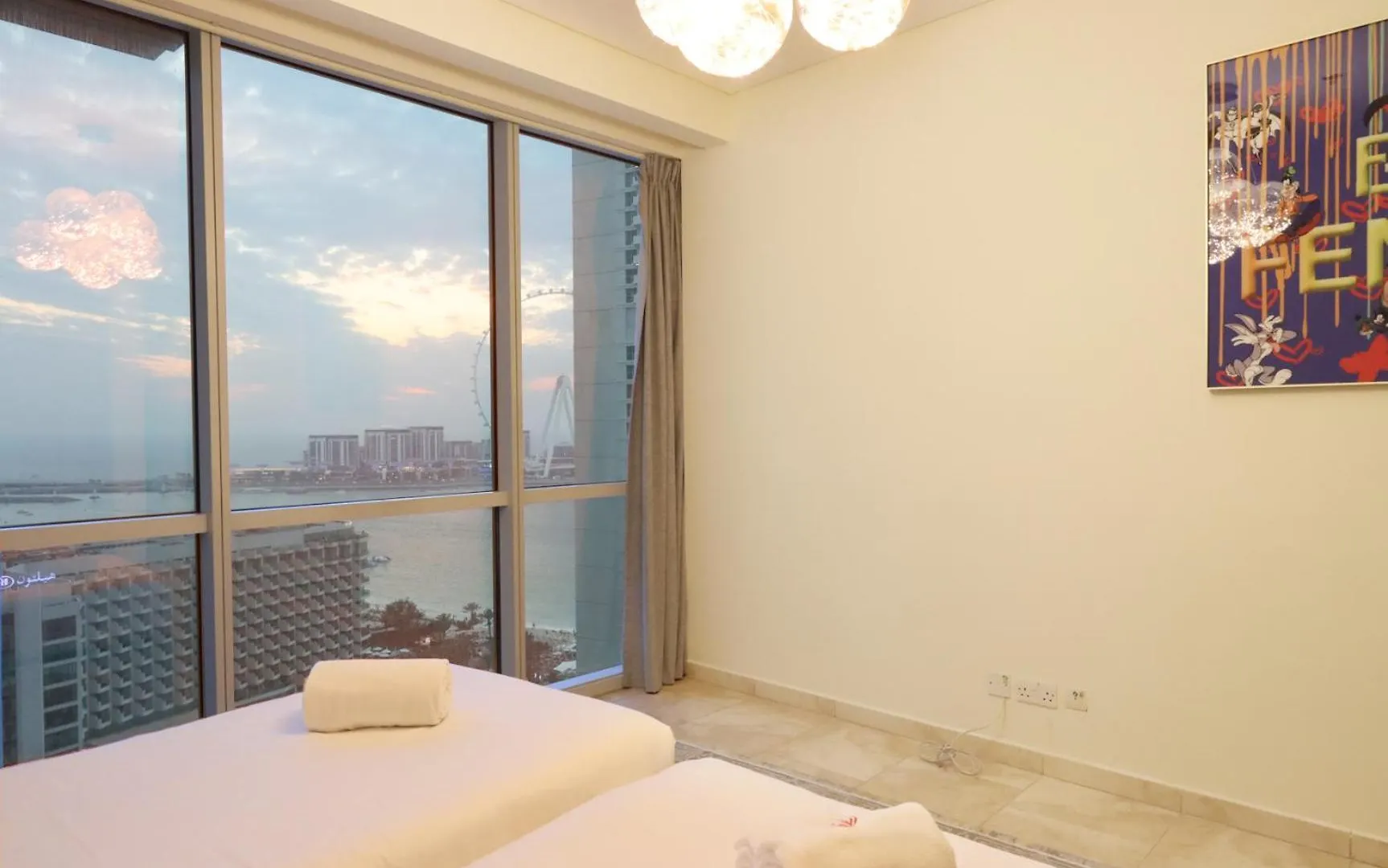 Daire Livbnb - 3Br Plus Maid'S With Ain And Sea View Dubai